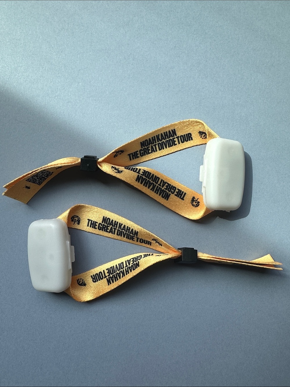 Noah Kahan The Great Divide Tour Light-Up Wristband